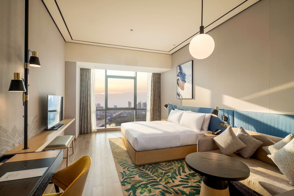 Basic, King Bed, Accessible