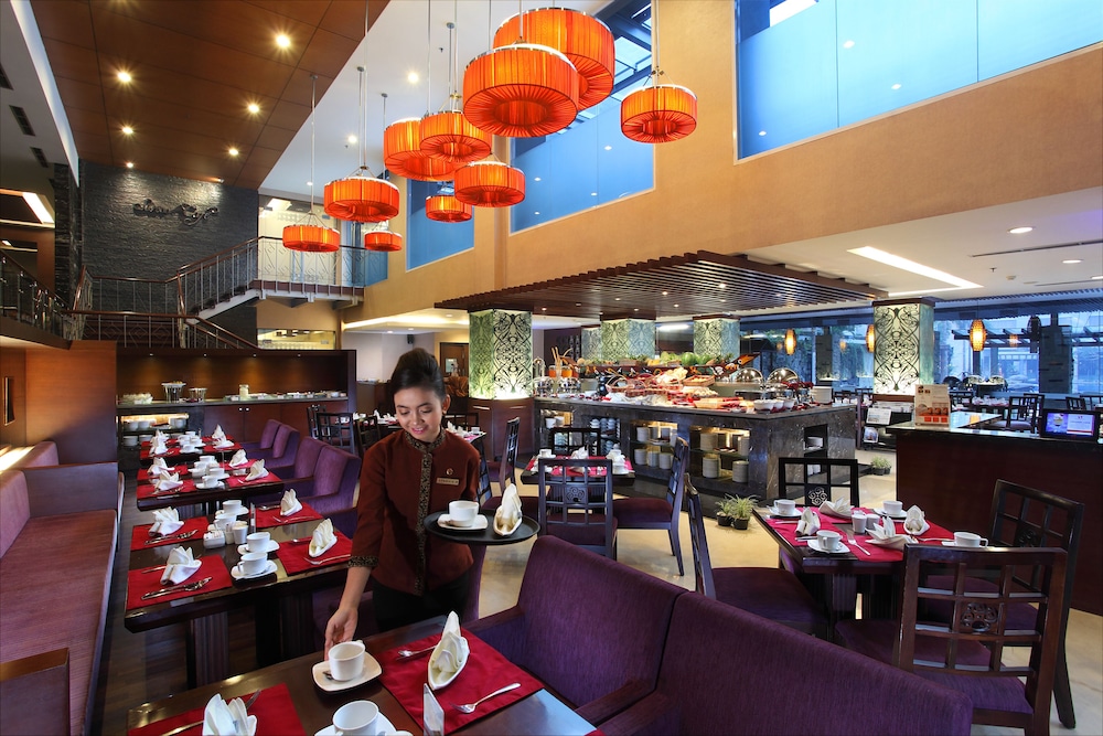 Swiss-Belhotel Danum Palangkaraya 50/68