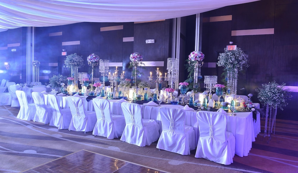 Bayfront Hotel Cebu - North Reclamation 57/67