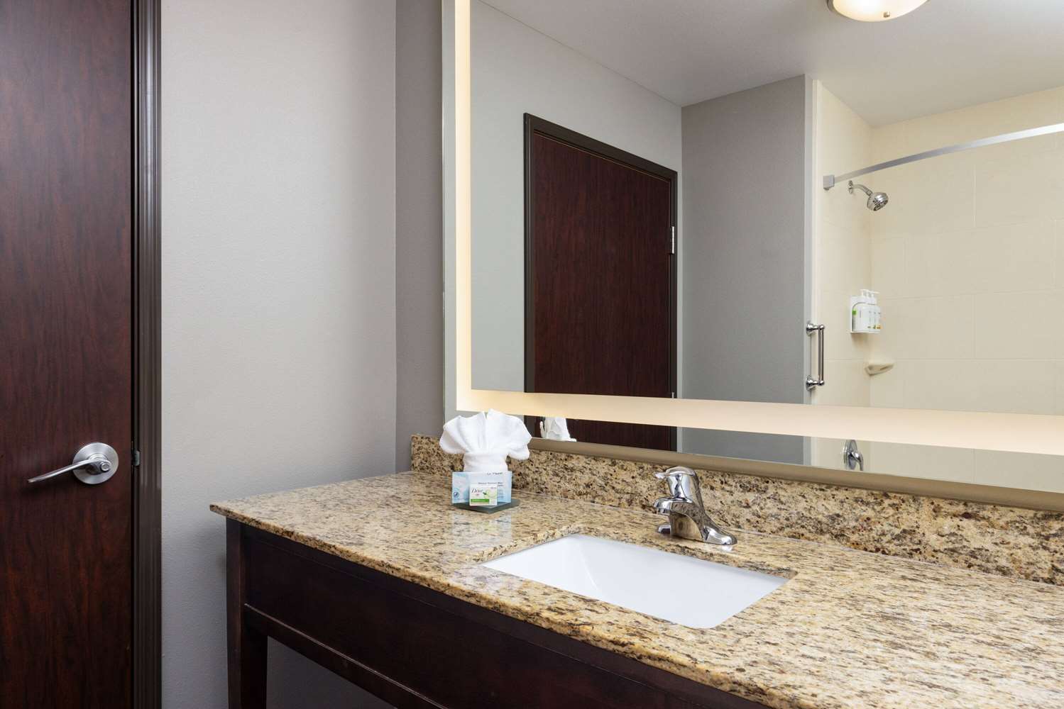 La Quinta Inn Suites By Wyndham Sioux Falls 53/55