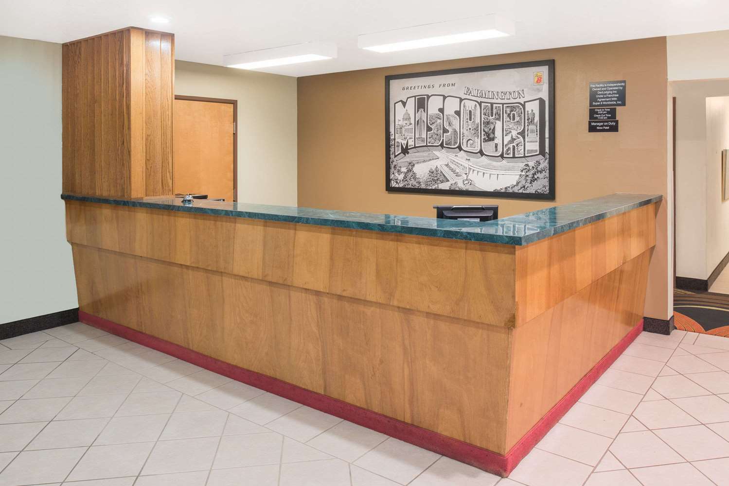 Super 8 by Wyndham Farmington 5/15