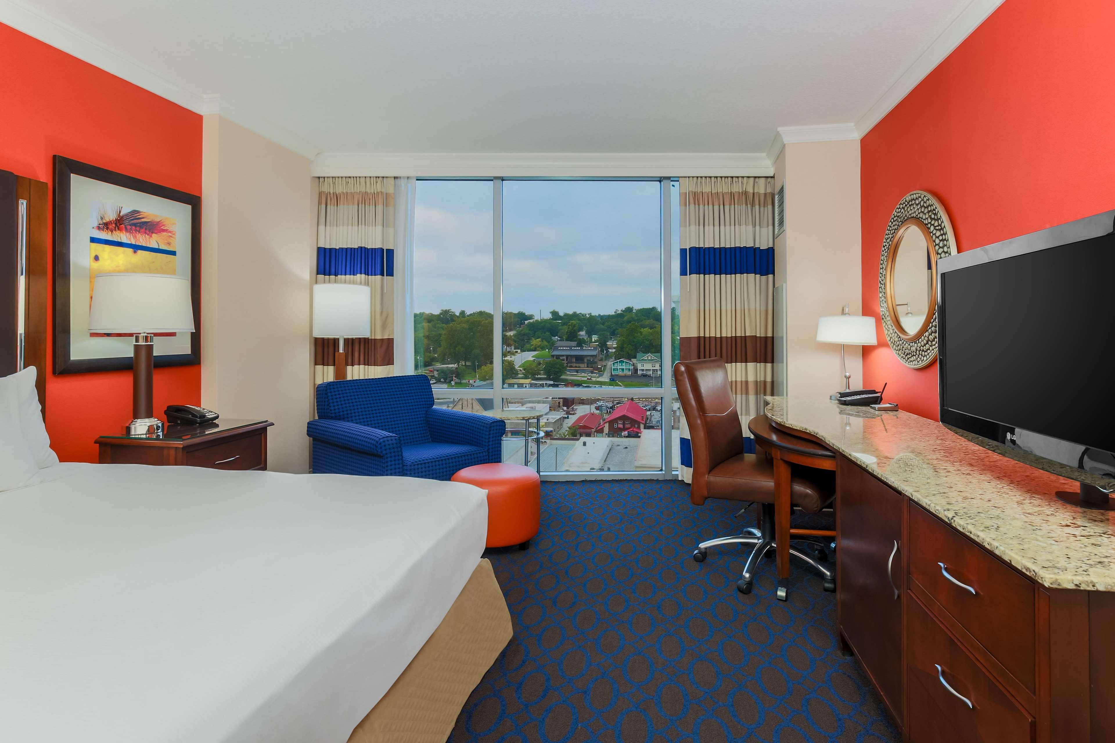 1 BEDROOM, CONDO, SUITE, KING BED, ACCESSIBLE