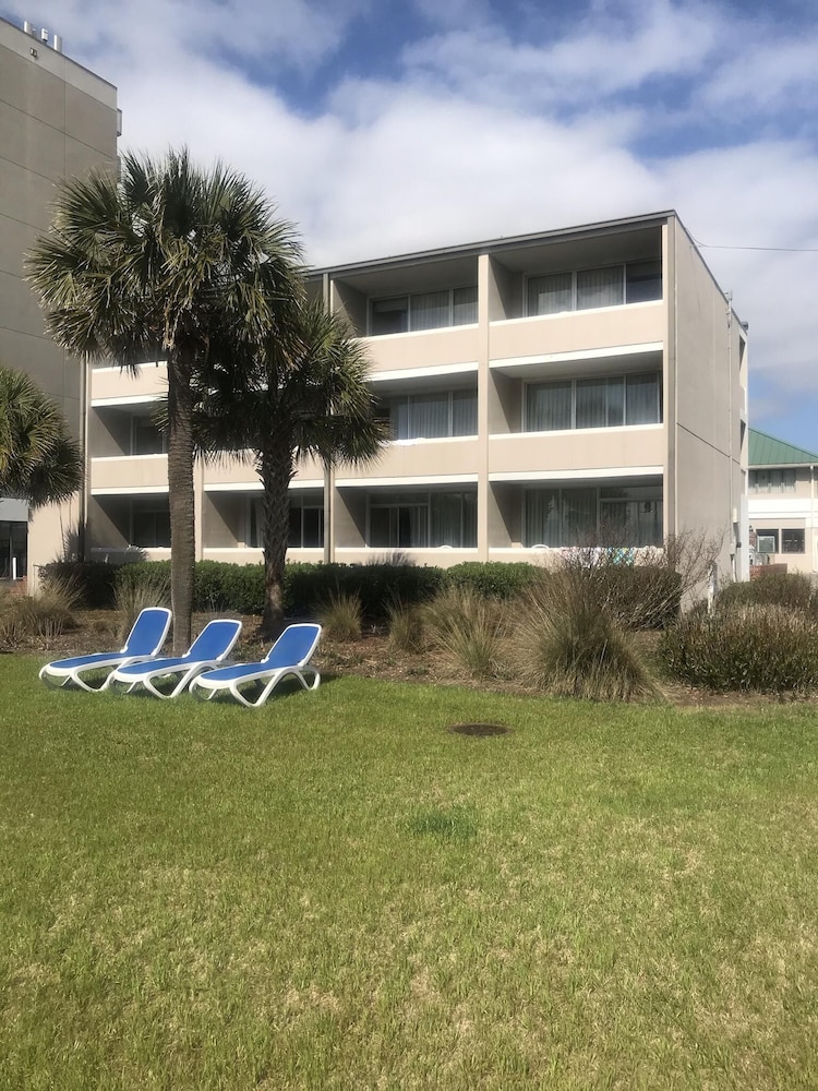 Windsurfer Hotel 38/49