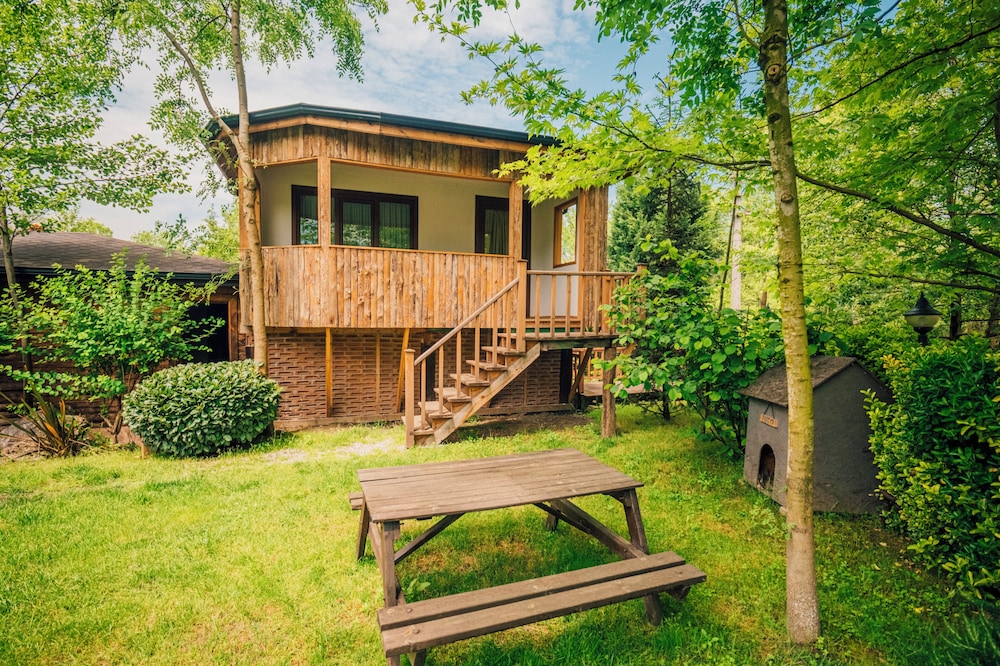 Cayir Cimen Tatil Evleri 58/65