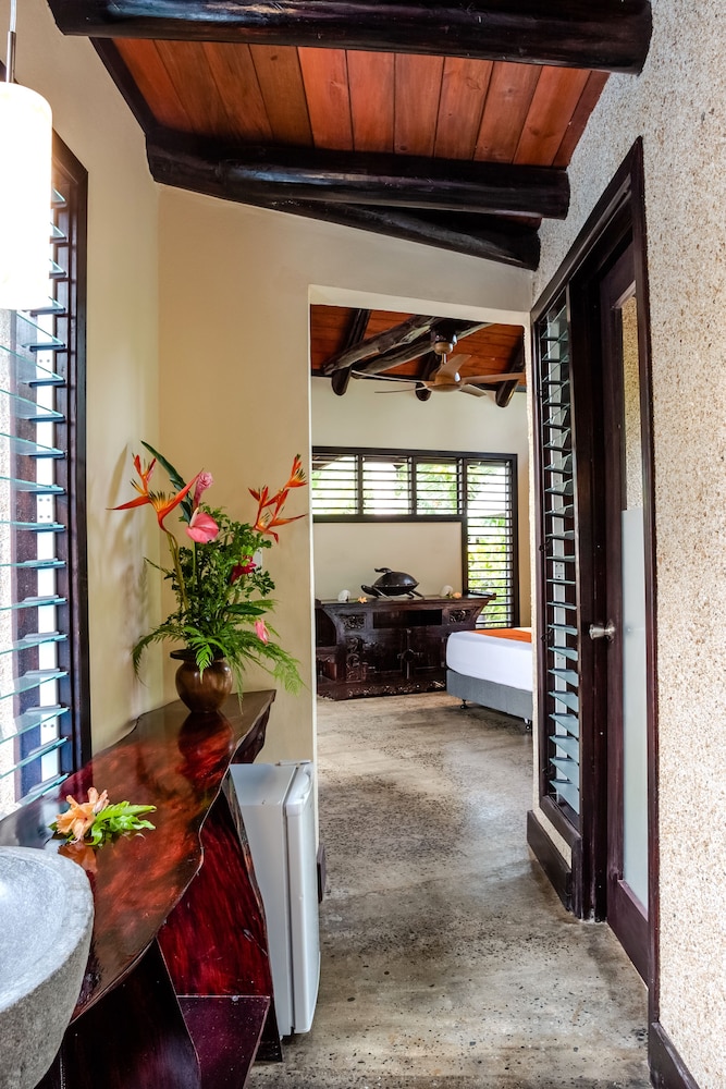 Savasi Island Resort 10/56