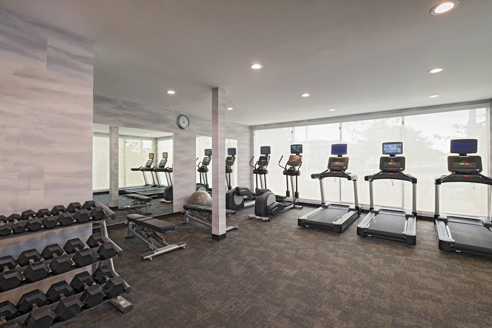 Fairfield Inn & Suites By Marriott Houston Missouri City 17/30
