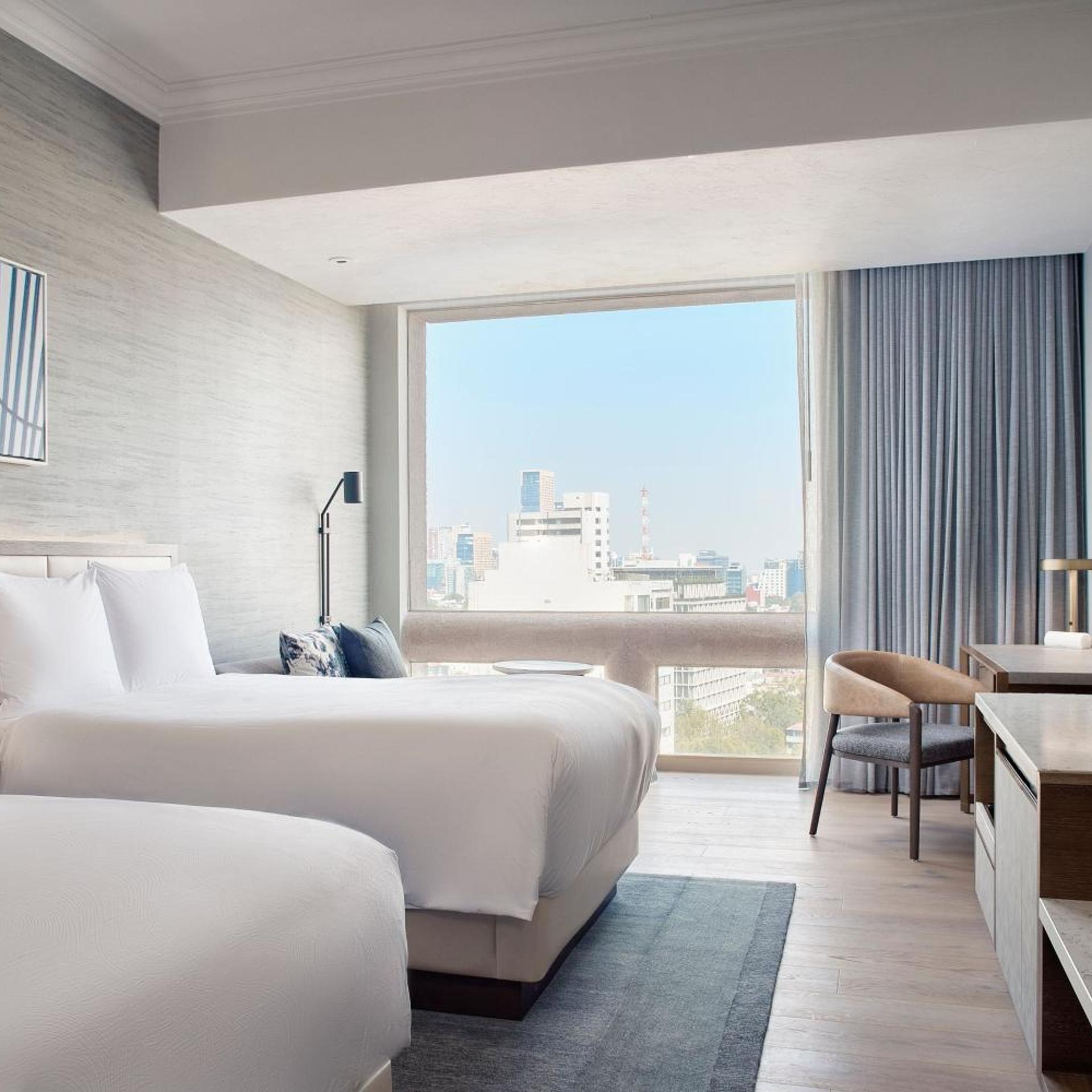 غرفة بسريرين مزدوجين بإطلالة على المتنزه، JW Marriott Hotel Mexico City 2/6