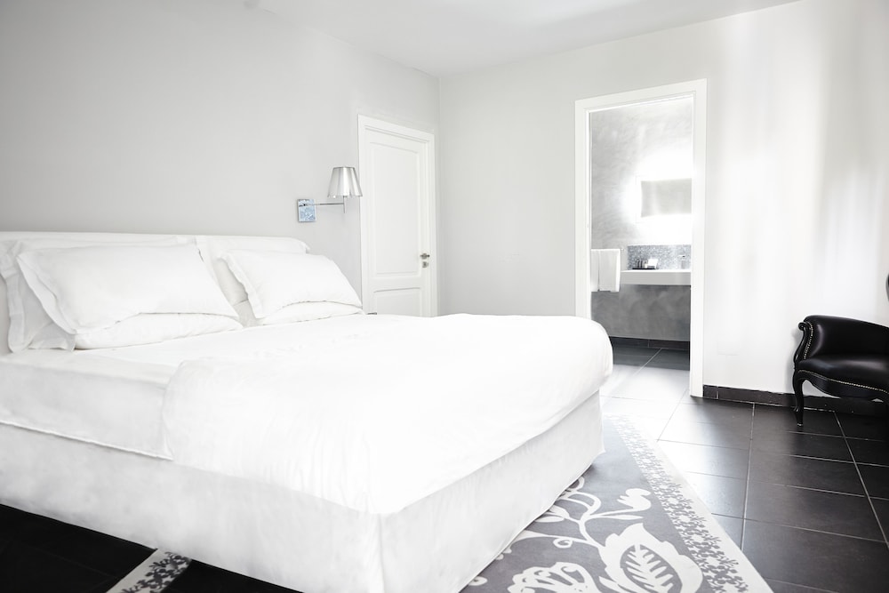La Suite Hotel Spa X 12/50