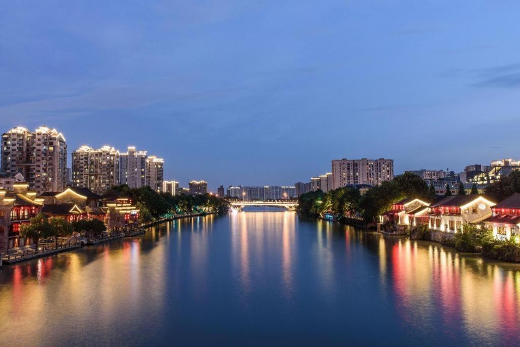 Zijingang International Hotel 51/56