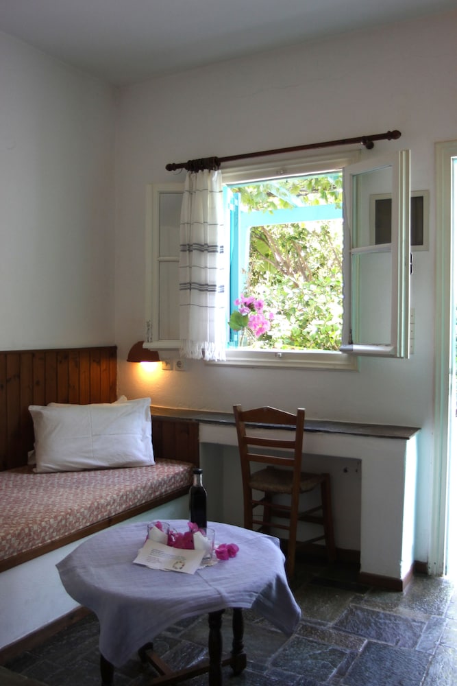 Aegean Village 33/71