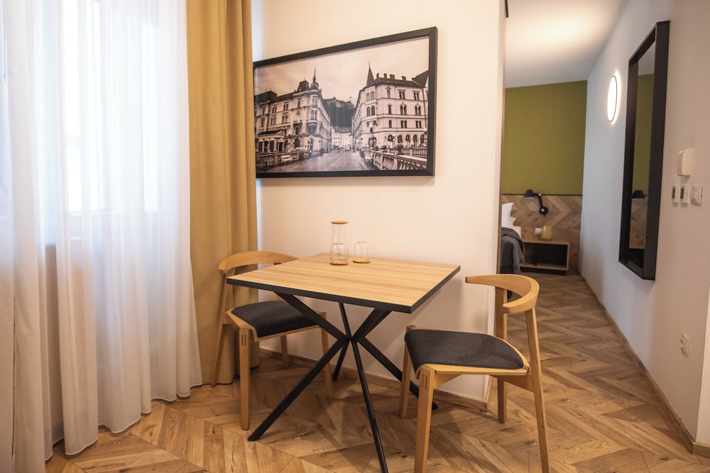 Urban Boutique Hotel Ljubljana 52/65
