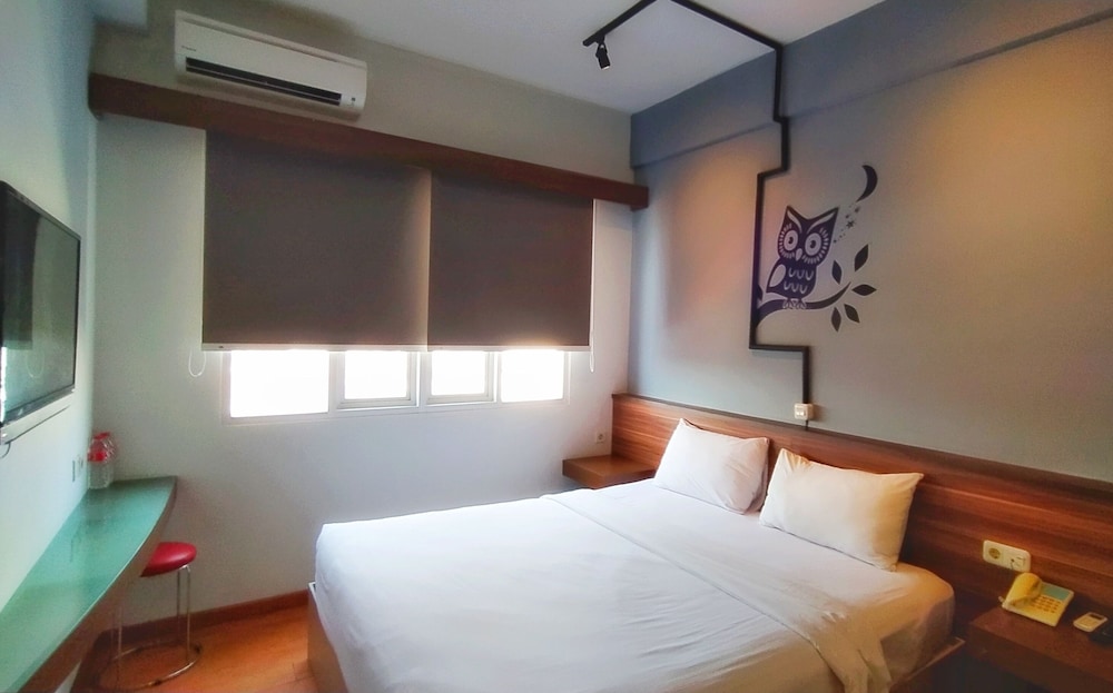 Bright, Double Bed
