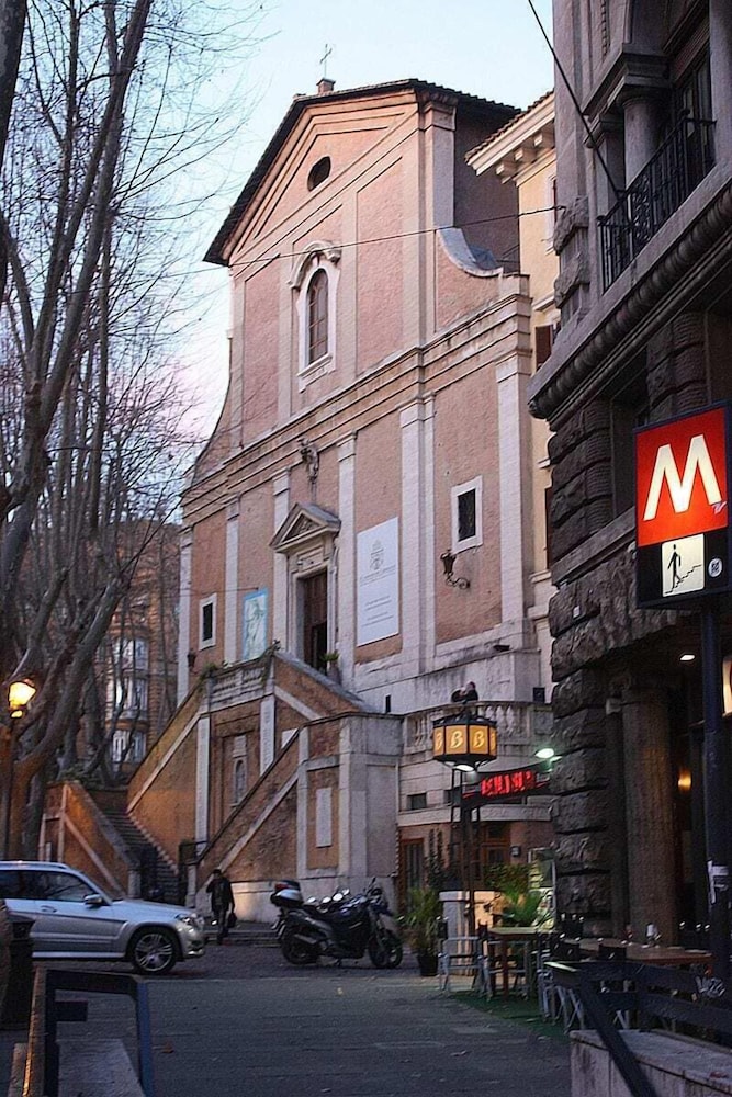 Hotel Garda Roma 6/60