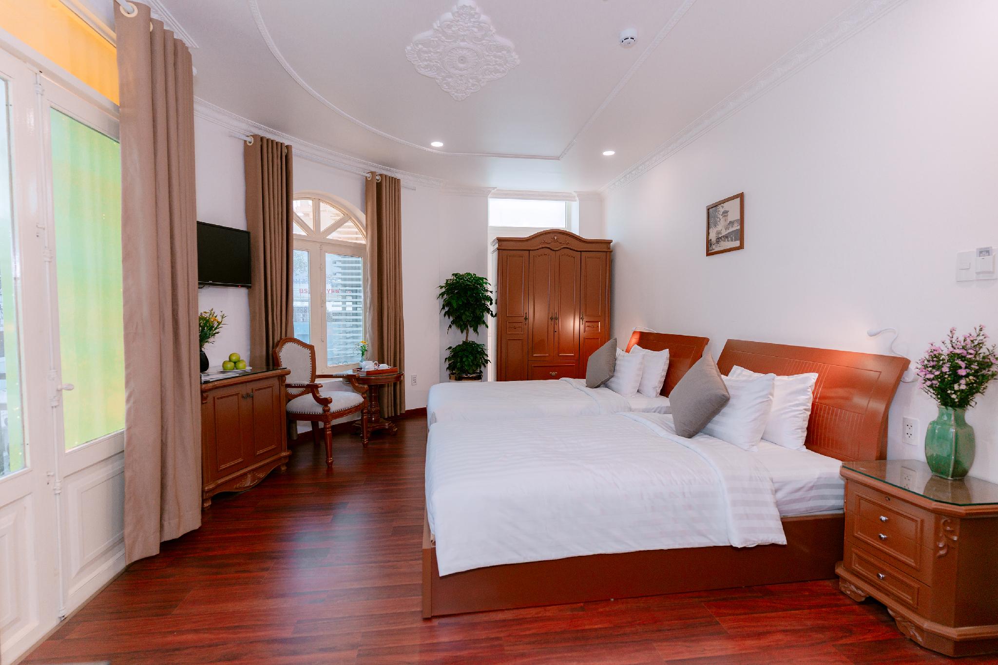 Vip, Twin Beds