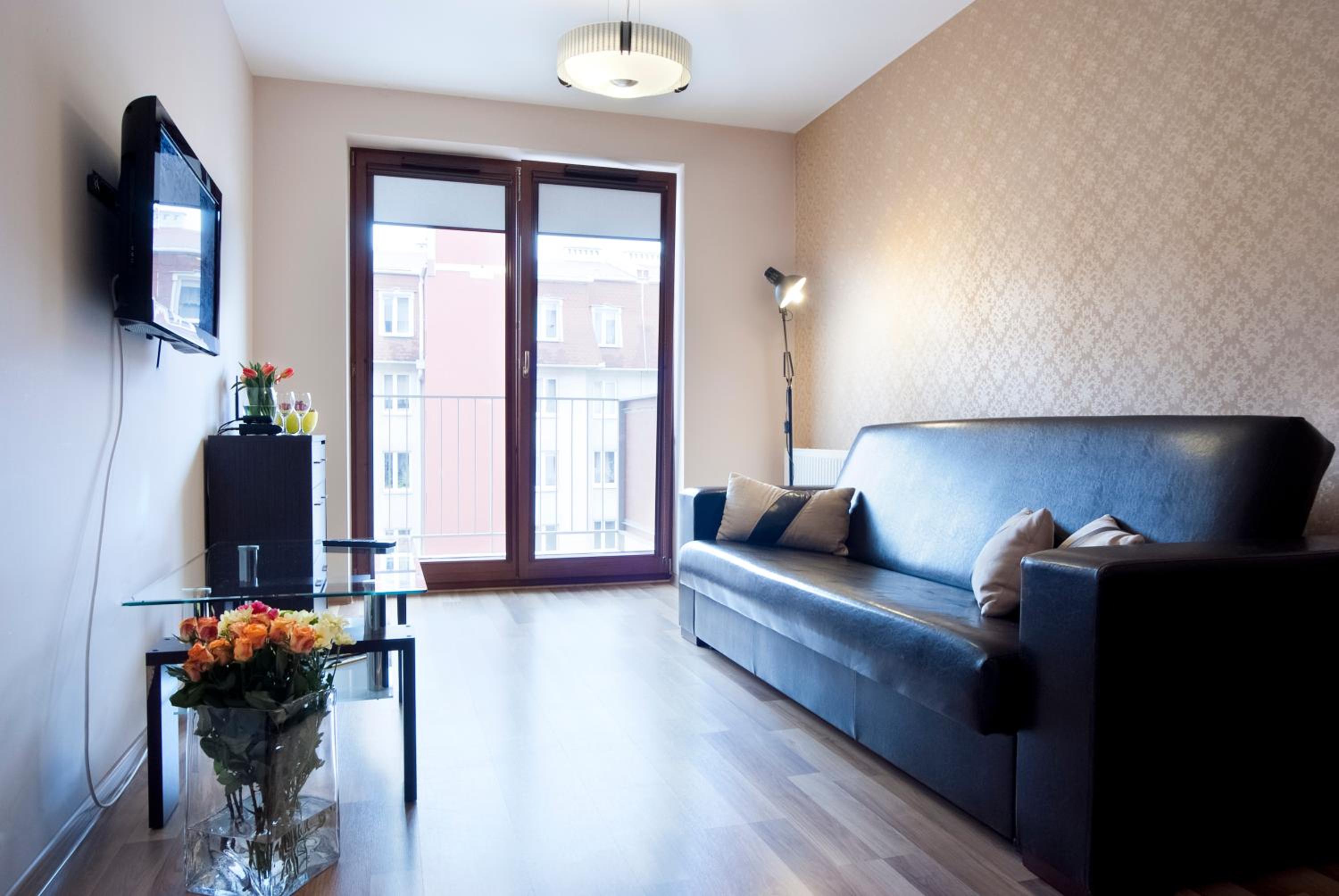 Cracow Stay Apartments 2/12