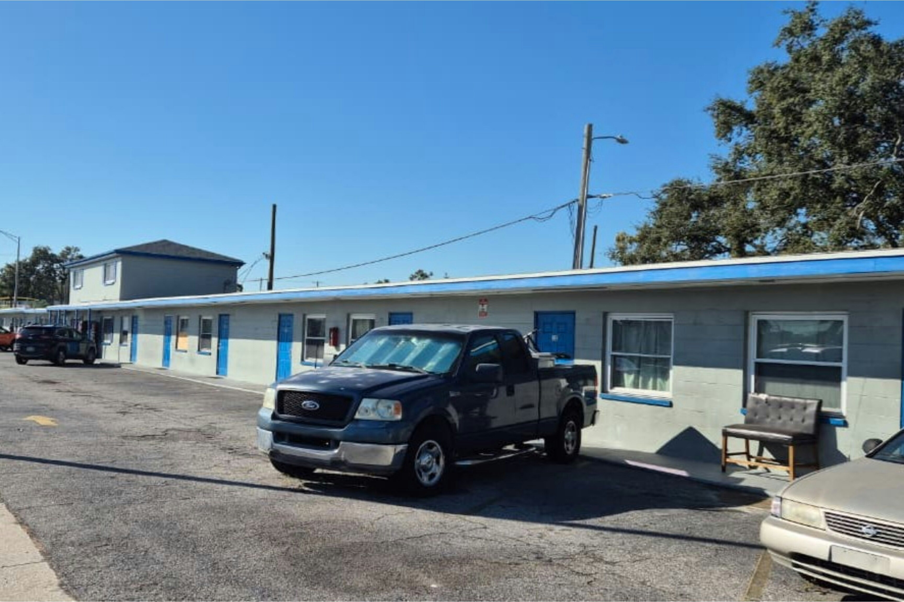 Base Motel By OYO South Tampa 28/32