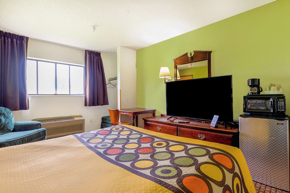 Super Sleep Inn Princeton 32/45