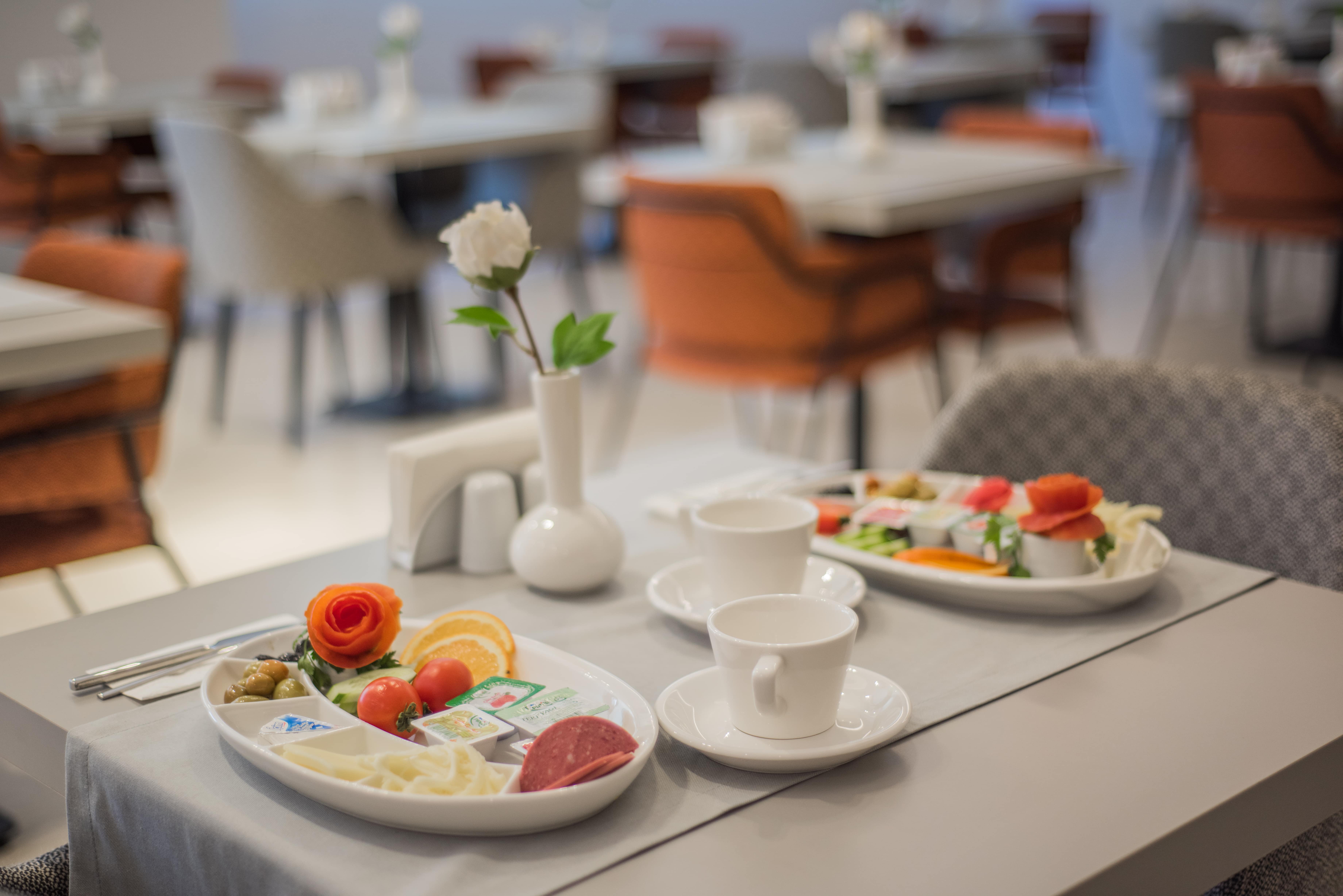 DOVV HOTEL 30/39