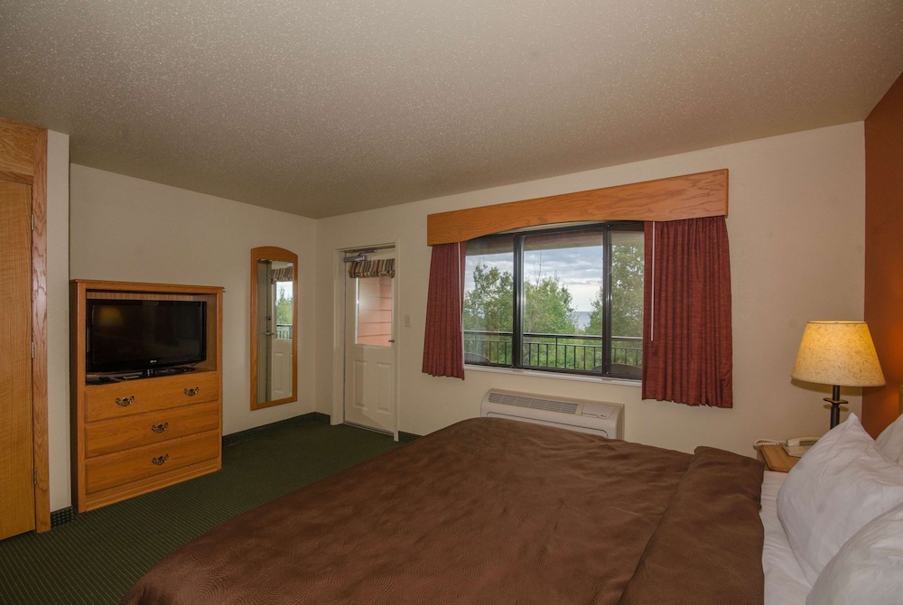 AmericInn by Wyndham Silver Bay 40/59