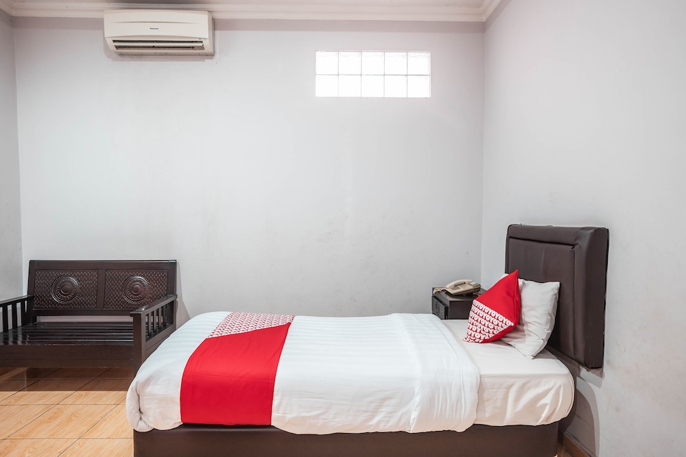OYO 686 Bunga Karang Hotel 28/46