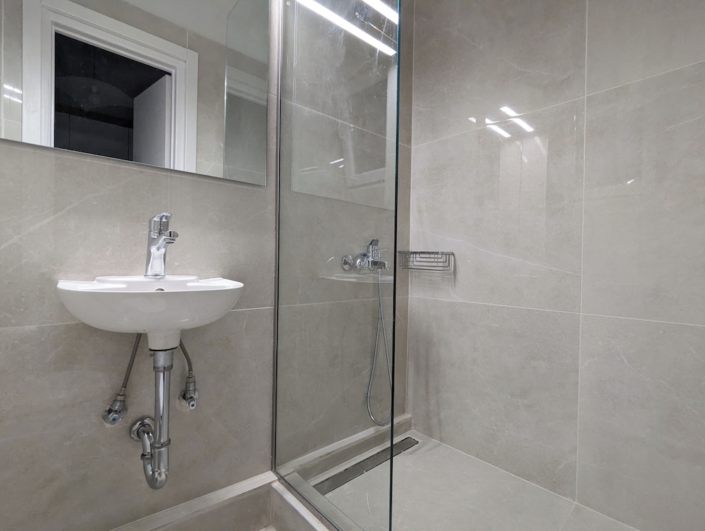Acropolis View Dream Apartments 40/50