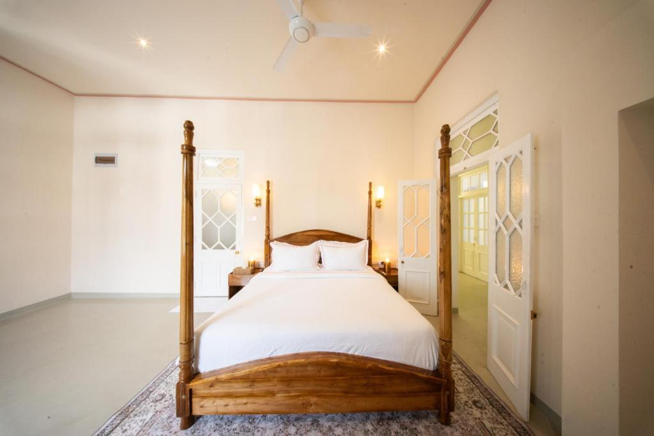 Padmaraga Galle Fort 15/16