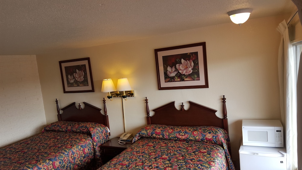 Red Carpet Inn Blacksburg 7/39