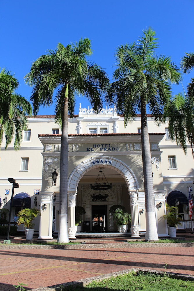 El Prado Hotel 4/62