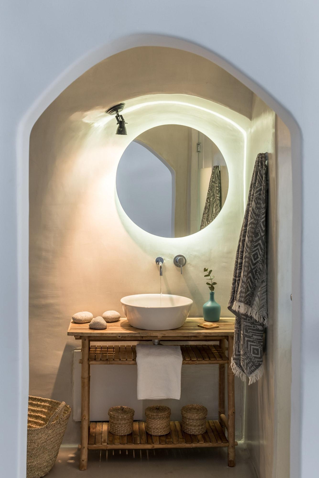 جناح غراند بإطلالة على البحر بمسبح خاص، COCOON SUITES 3/3