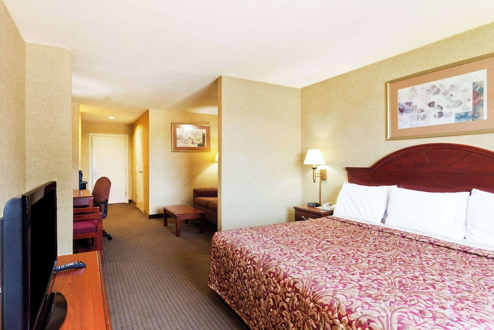 جناح استوديو بسرير كينج