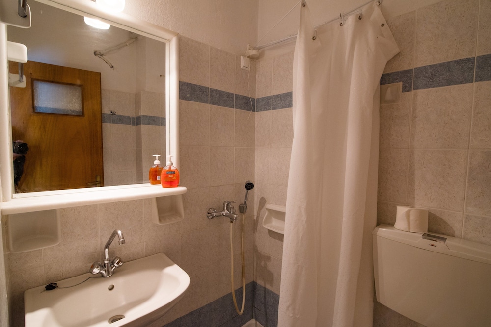 Kymata Hotel 26/27