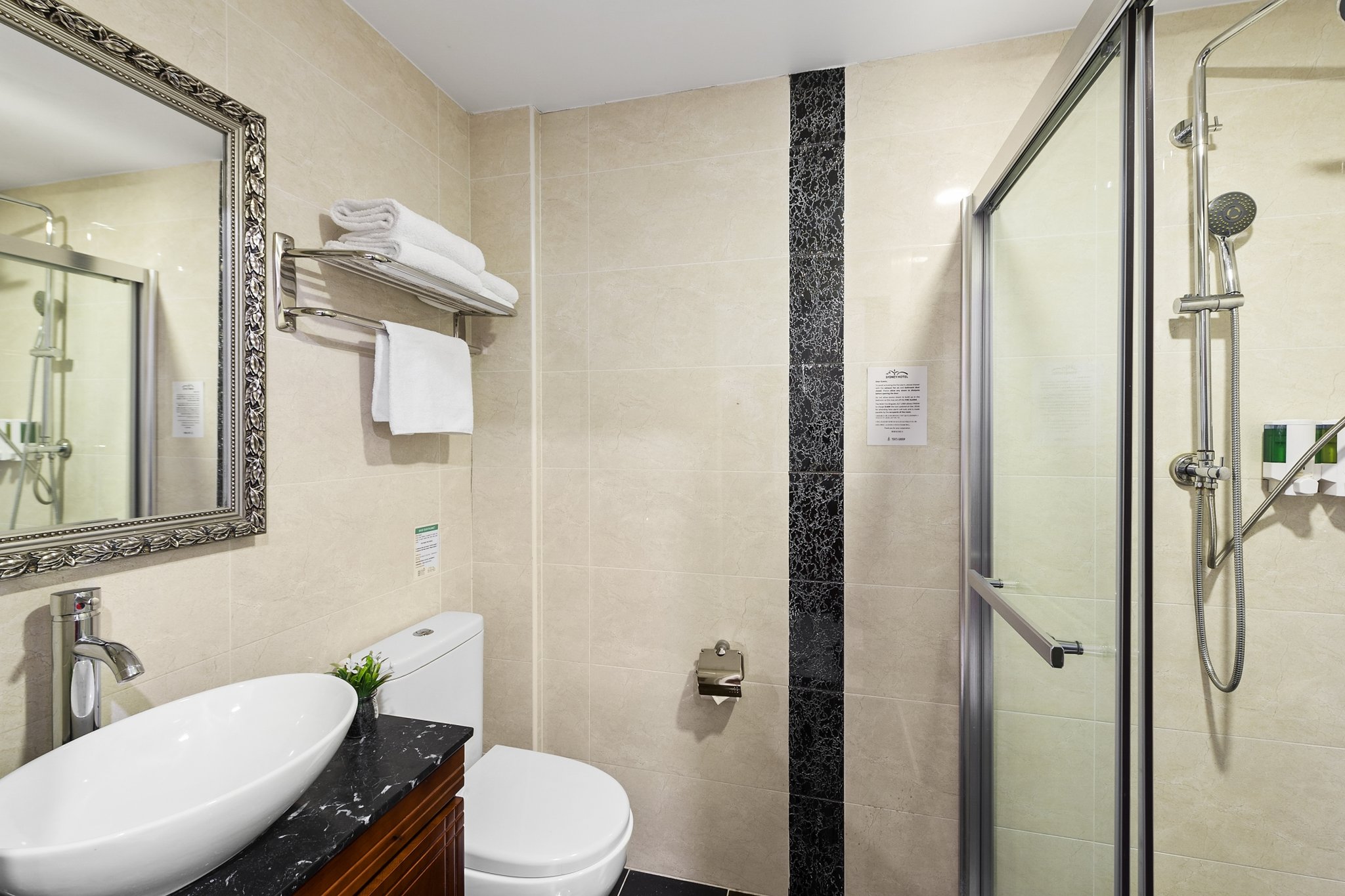 YEHS Hotel Sydney CBD 44/45