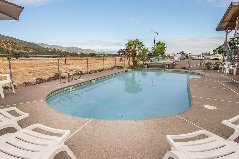 Econo Lodge 20/29