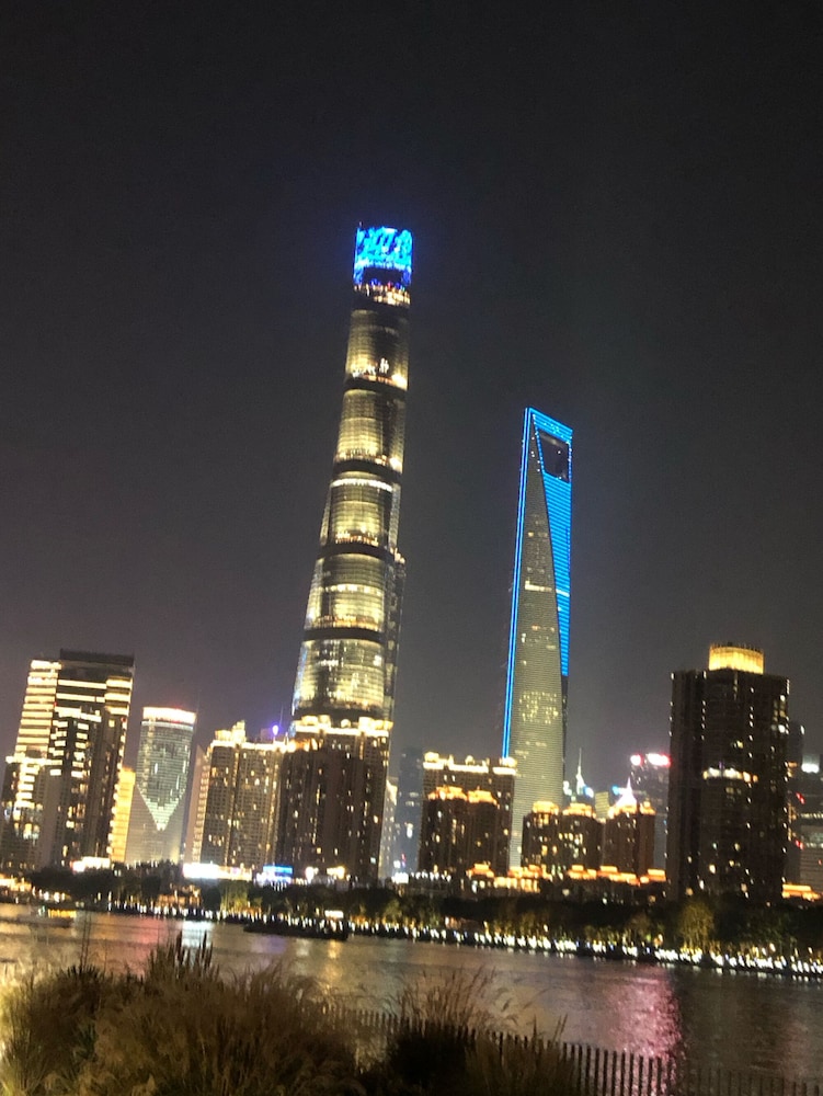 Jinglai Hotel (Shanghai Bund East Nanjing Road Pedestrian Street) 43/50
