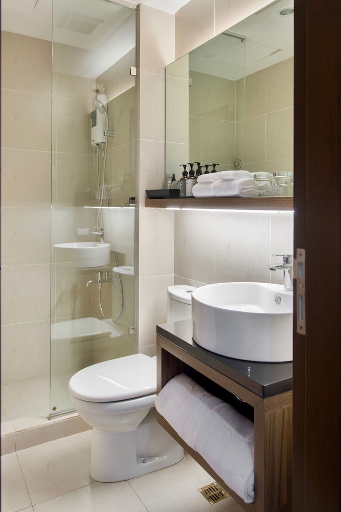 The Sphere Serviced Residences 47/50