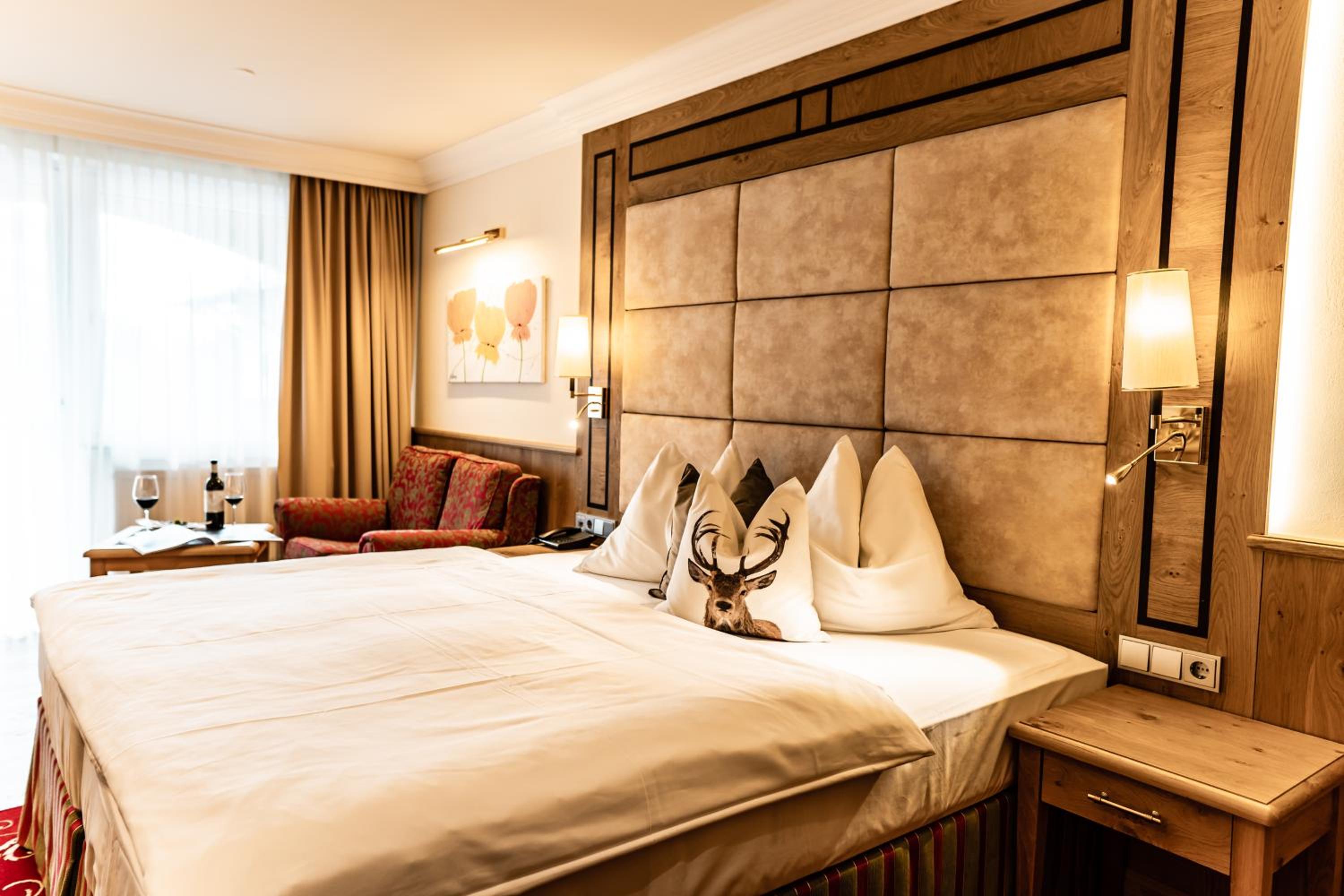 Deluxe, Double Bed, Garden or Parking View، Hubertushof 8/10