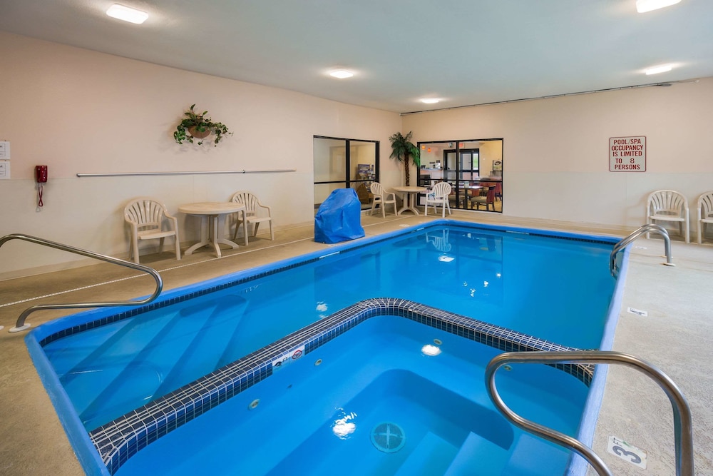 Quality Inn I-70 Near Kansas Speedway 4/45