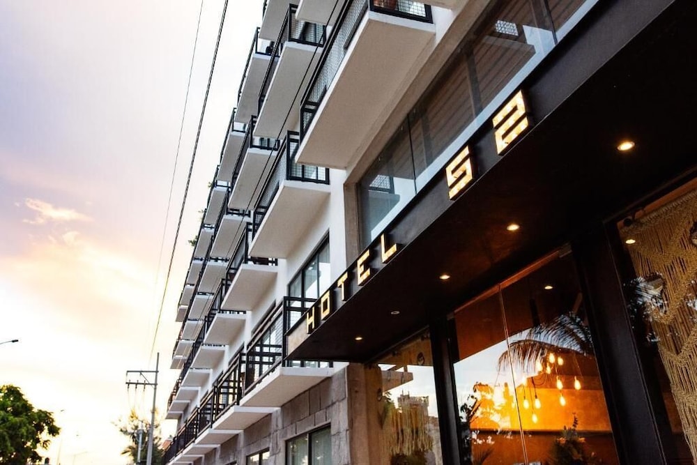 Sunday Hotel 52 at Playa del Carmen in PLAYA DEL CARMEN