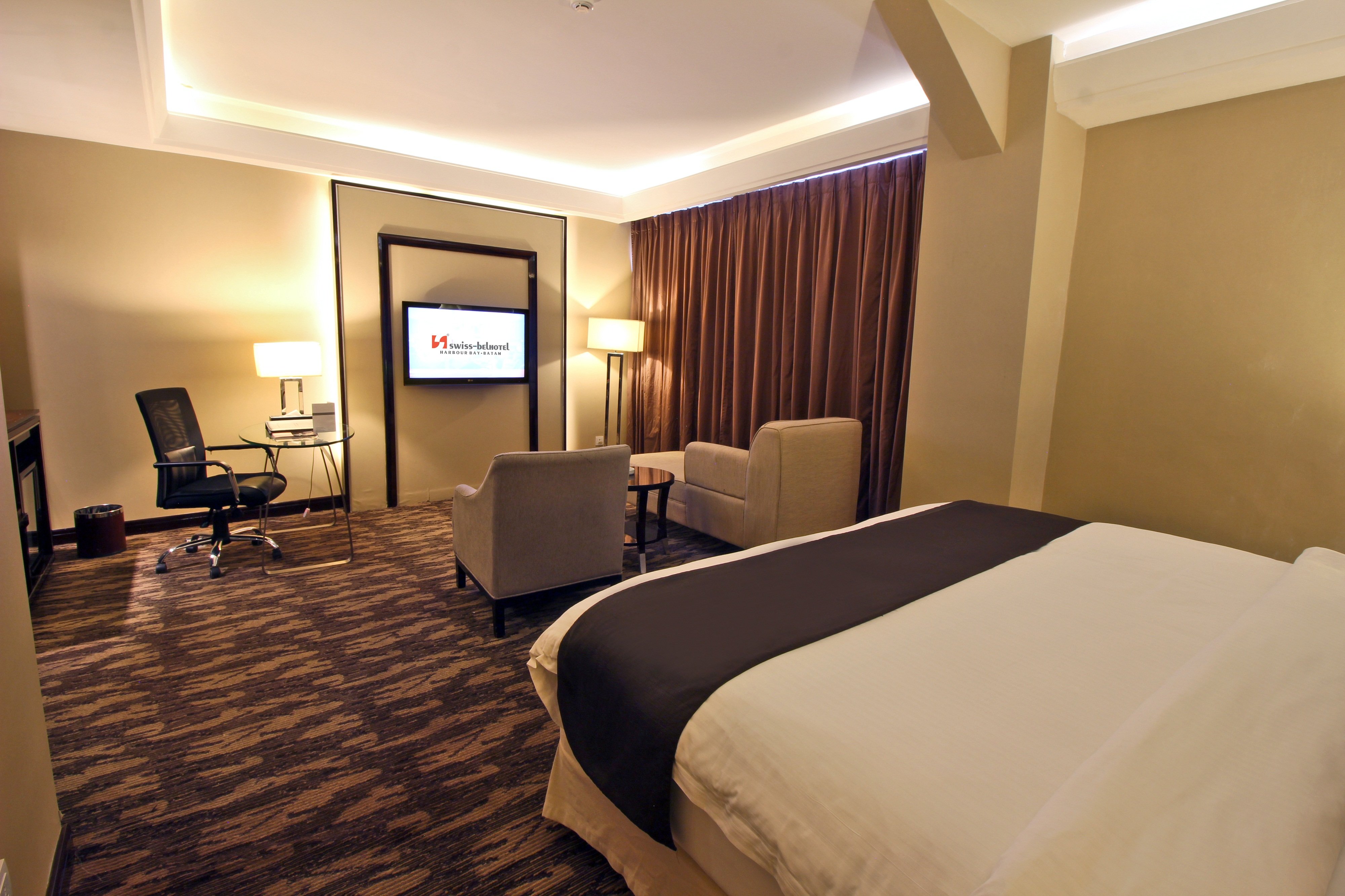 SWISS-BELHOTEL HARBOUR BAY 24/81