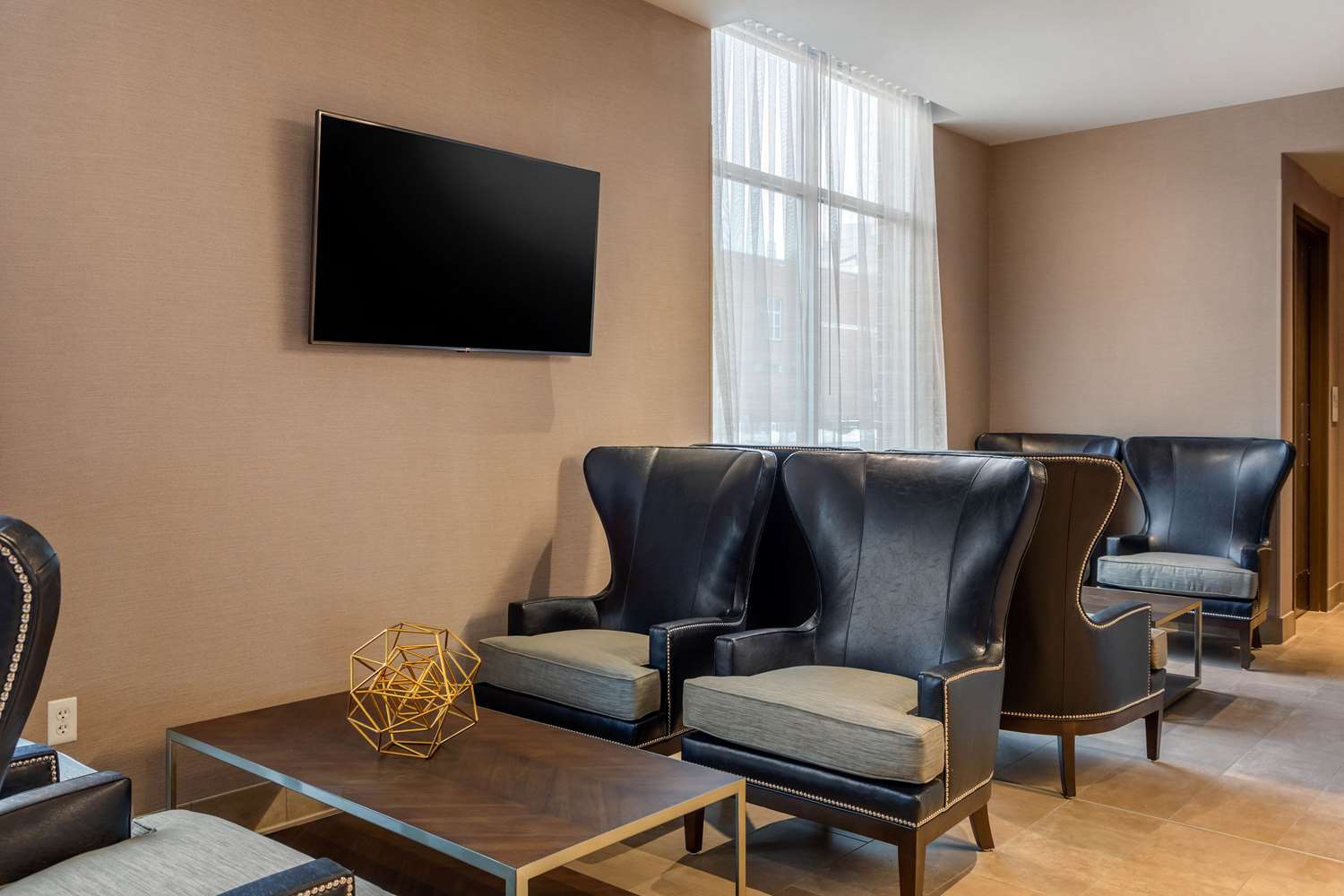 Cambria Hotel Omaha Downtown 18/26