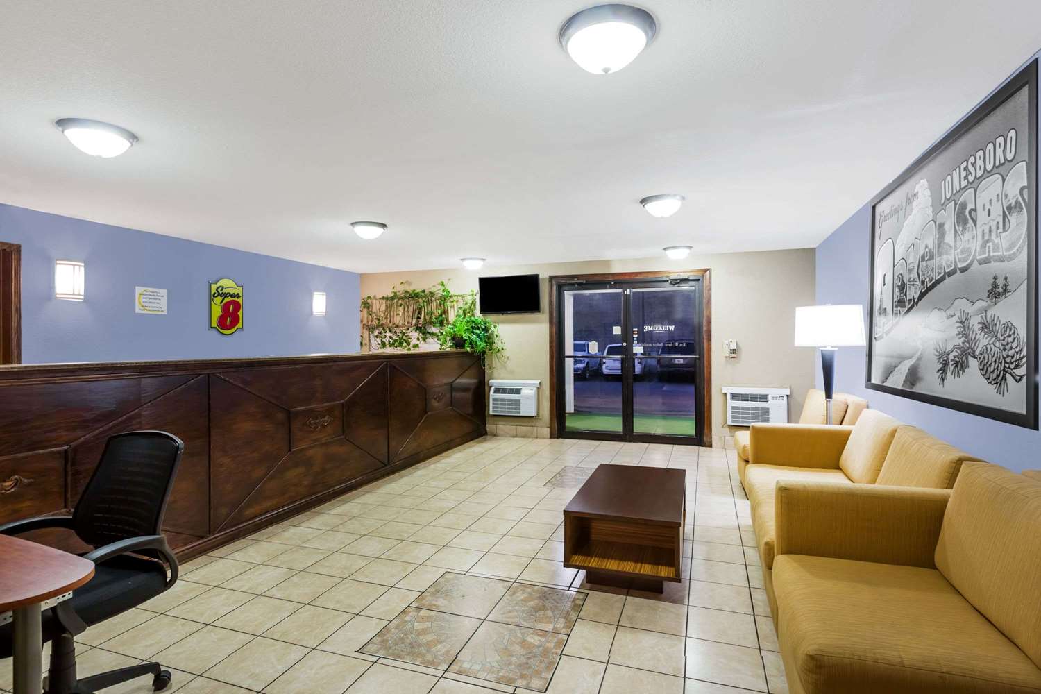 Super 8 by Wyndham Jonesboro AR 4/8