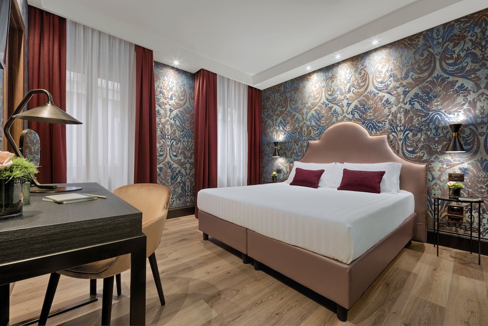 CLASSIC, DOUBLE OR TWIN BED