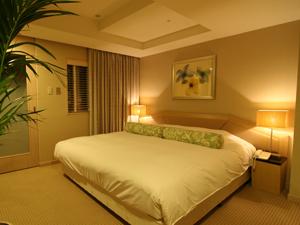 Tropical, Resort, Deluxe, Suite, Double Bed, Hot Tub, Smoking