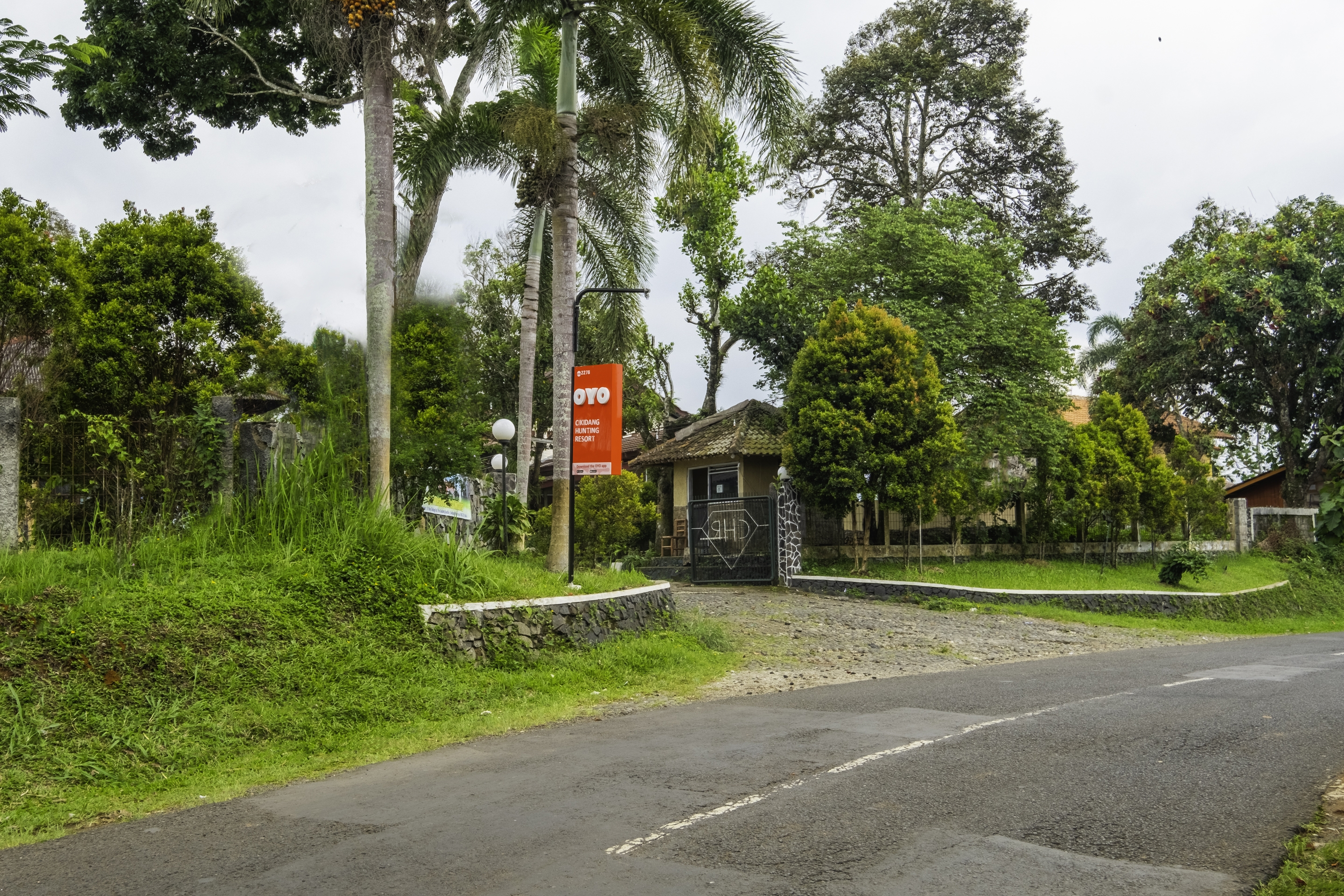OYO 2278 Cikidang Hunting Resort 25/31