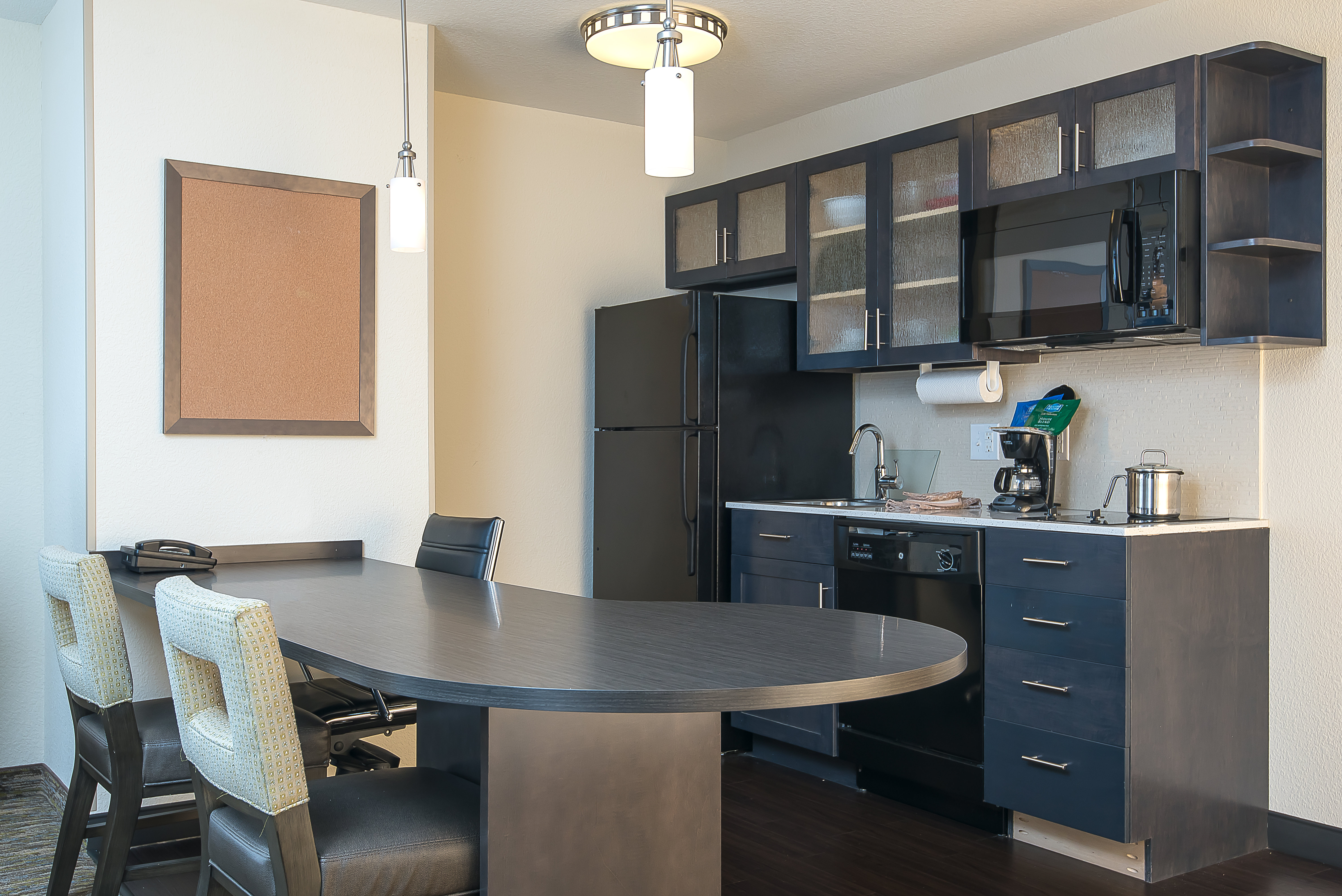 Candlewood Suites Bloomington 15/17