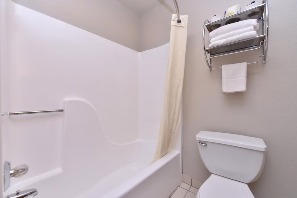 Americas Best Value Inn 9/49