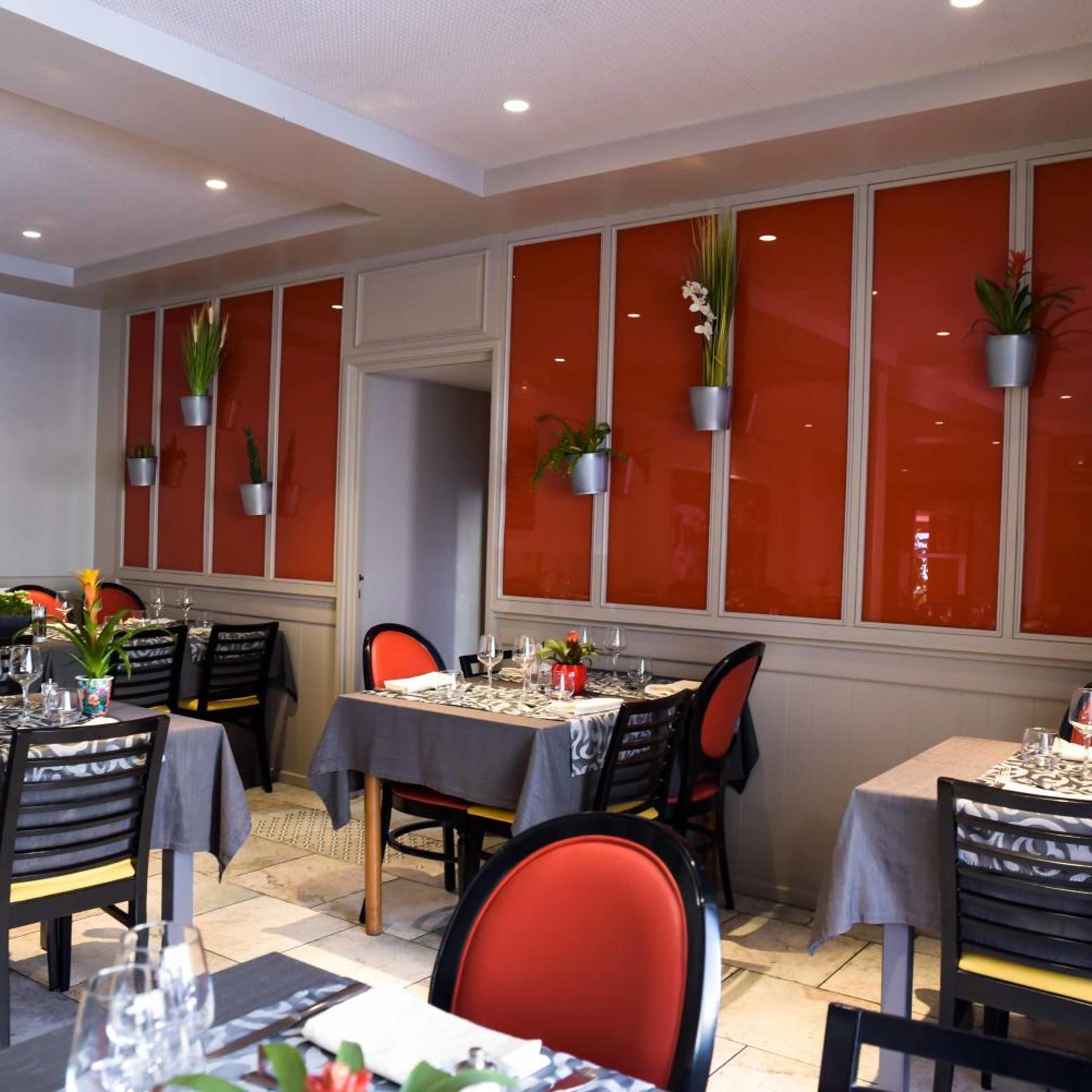 HÔTEL AZALÉES 32/50