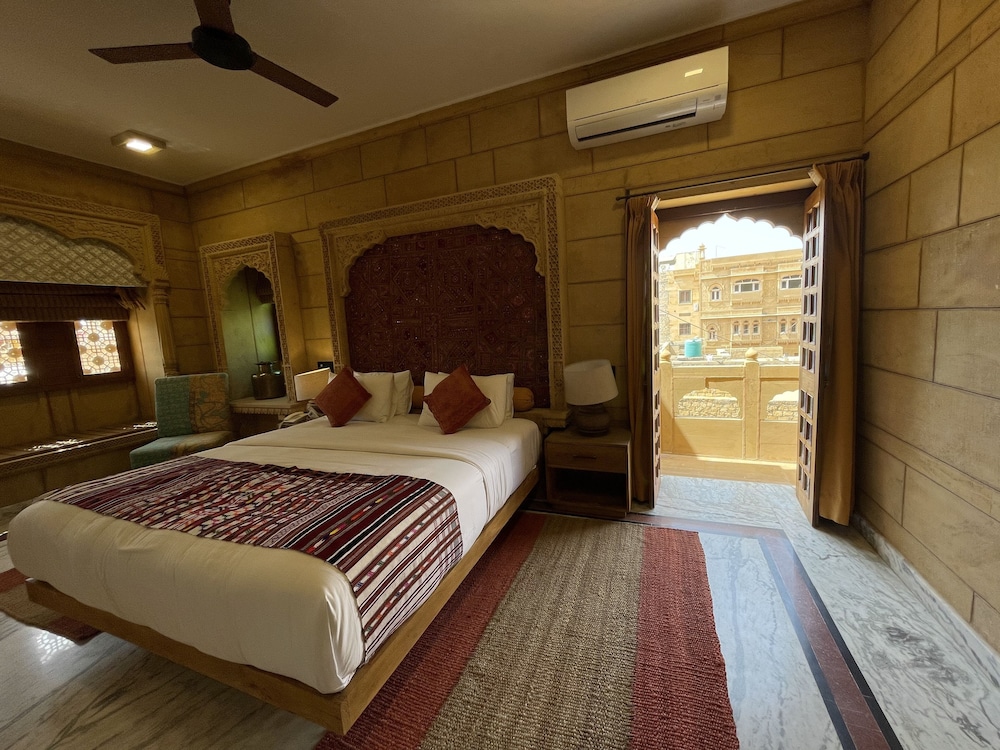 Mystic Jaisalmer Hostel / Backpacker 15/50