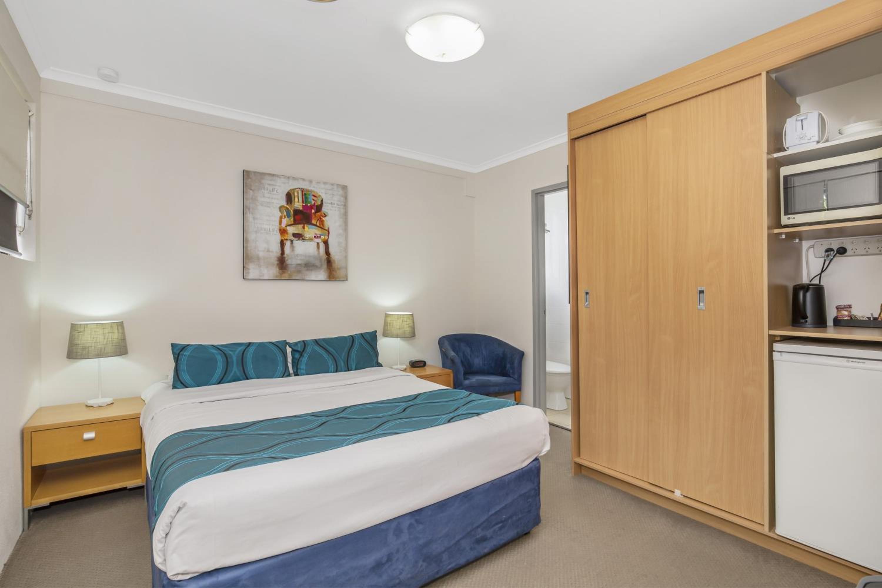 غرفة بسرير مزدوج، Best Western Airport 85 Motel 2/4
