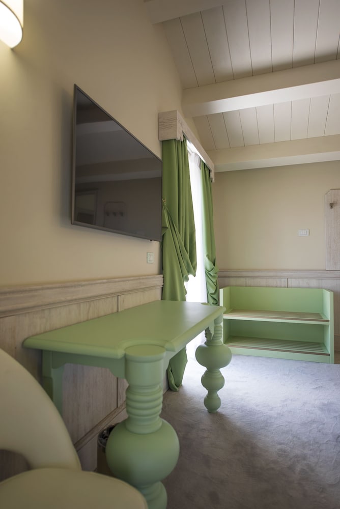 Officina Del Sole 10/42